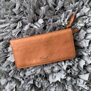 🗝fossil brown leather wallet 🗝